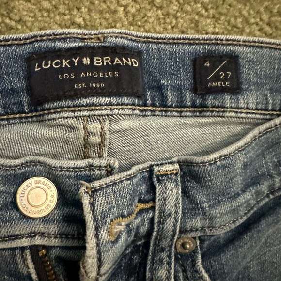 Lucky Brand Women's Light Blue Distressed Skinny Jeans - Picture 2 of 4